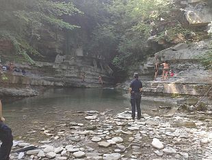 grotta-urlante-tragedia-sfiorata