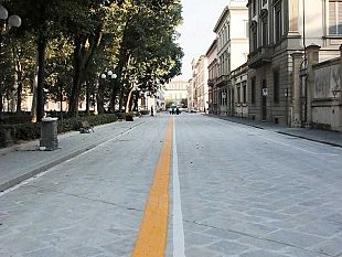 inaugurata-la-nuova-pavimentazione-in-piazza-dazeglio-e-via-della-colonna