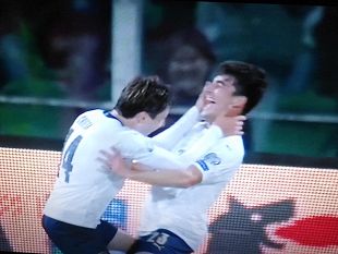 chiesa-segna-di-testa-il-suo-primo-gol-in-maglia-azzurra