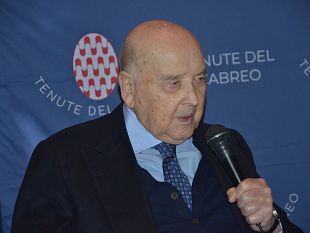 la-cittadinanza-emerita-di-greve-in-chianti-ad-ambrogio-folonari