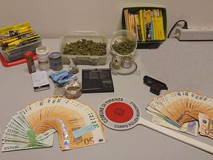 vendeva-droga-a-casa-insospettabile-spacciatore-arrestato