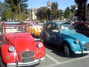 b007291952-raduno-nazionale-delle-citroen-2-cavalli-a-carmignano