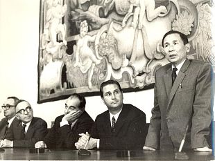 la-pira-in-palazzo-del-pegaso-lopera-di-di-carlo