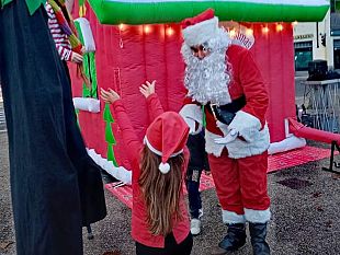 isolotto-il-natale-in-piazza-del-quartiere-4