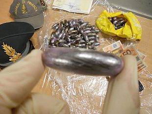 hashish-nel-palloncino-auguri-stupefacenti-a-firenze