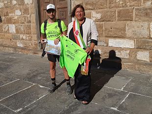 a-piedi-da-bologna-a-firenze-per-ricordare-le-vittime-del-coronavirus