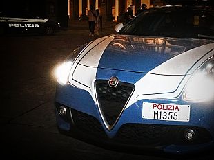 spaccata-con-tombino-in-via-dei-servi-nella-notte