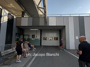 prato-tensione-e-colpo-di-pistola-al-pronto-soccorso