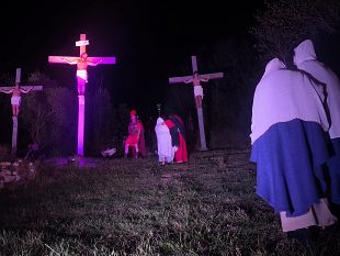 grassina-in-migliaia-alla-rievocazione-del-venerdi-santo-le-foto