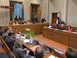 la-citta-metropolitana-riduce-i-costi-di-notifica-delle-multe