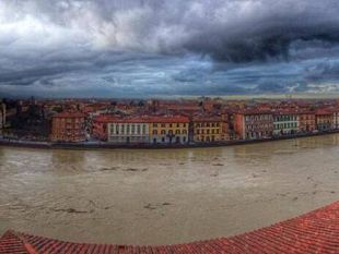 b401311323-notte-di-paura-in-toscana-per-la-pioggia-incessante-ecco-situazione-video