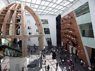 b105171421-la-cina-invita-la-toscana-che-innova