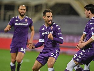 fiorentina-crotone-2-1-tre-punti-doro-i-viola-respirano