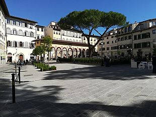 mercatino-di-piazza-dei-ciompi-dal-25-al-27-aprile