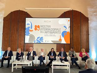dal-25-aprile-torna-la-mostra-dellartigianato-alla-fortezza-da-basso