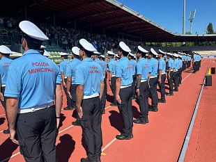 a-firenze-il-giuramento-di-90-nuovi-agenti-di-polizia-municipale