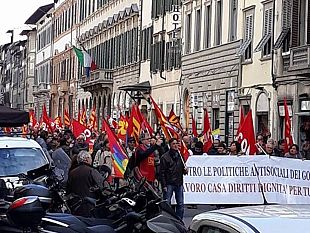 sciopero-generale-le-foto-del-corteo-a-firenze