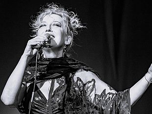 teatro-lumiere-donatella-alamprese-in-femme