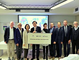 l-ambasciatore-coreano-ha-premiato-il-centro-taekwondo