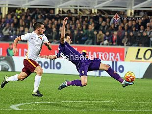 la-fiorentina-gioca-ma-vince-una-roma-cinica-e-concreta