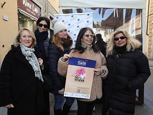 via-gioberti-lo-shopping-che-fa-riflettere