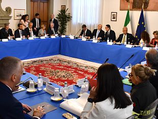 voci-dal-parlamento-lunedi-18-agosto-al-caffe-della-versiliana