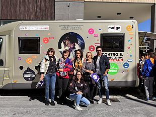 fake-news-ci-cascano-otto-ragazzi-su-dieci-e-i-cyberbulli-sono-troppi