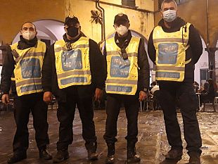 emergenza-covid-i-controlli-della-polizia-municipale-nella-notte-di-venerdi
