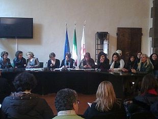 b102071643-attrici-ed-elette-restituiamo-dignita-alle-donne-e-all-italia