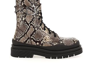 moaconcept-la-collezione-fw21-di-boots