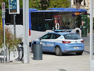 esibisce-agli-agenti-un-green-pass-intestato-ad-unaltra-persona