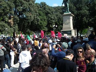stamani-la-comunita-senegalese-in-piazza-indipendenza
