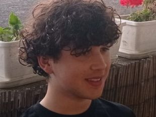 a-16-anni-inventa-una-lingua-nuova