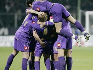 a912100157-l-anfield-si-tinge-di-viola-e-la-storia-continua