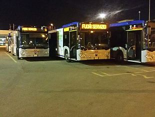 danni-al-bus-ataf-linea-6-in-viale-de-amicis-chi-rompe-paghi