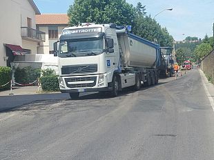 nuovo-asfalto-in-viale-matteotti-e-nella-zona-di-via-cimarosa