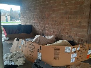 degrado-al-parterre-trasformato-in-un-dormitorio