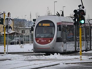 neve-a-firenze-tramvia-ed-autobus-a-rischio-rallentamenti