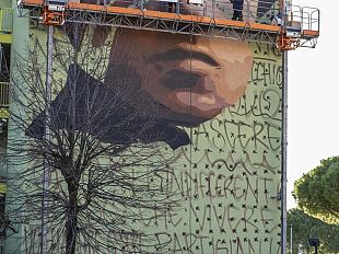 firenze-mega-murale-del-comunista-gramsci-in-via-canova