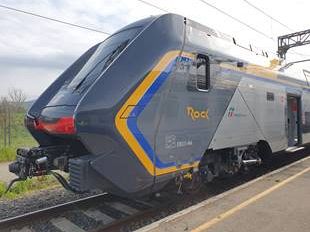 rinnovo-dei-treni-regionali-entra-in-servizio-il-nono-rock