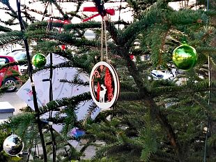 albero-di-comunita-al-galluzzo-le-foto-dei-primi-addobbi