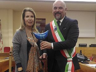 prefetto-laura-lega-in-visita-a-montelupo-fiorentino