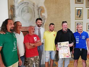 la-palla-grossa-torna-in-piazza-del-mercato-nuovo