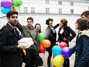 b111291452-regretters-vincitore-del-gender-docufilm-fest