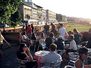 b106201415-riparte-easy-living-con-spiaggia-sull-arno