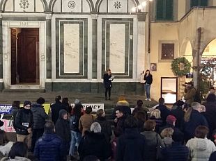 diritti-a-testa-alta-ieri-sera-la-fiaccolata-per-i-diritti-a-firenze