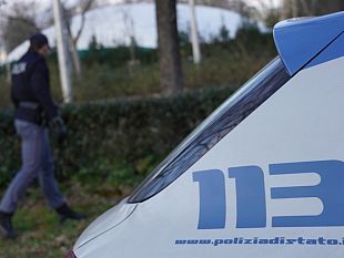 polizia-firenze-squadra-espulsioni-al-lavoro-senza-sosta