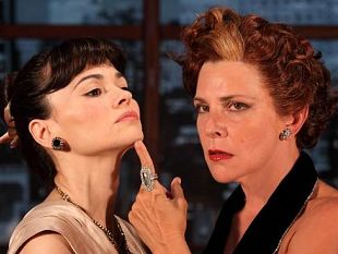 b302031509-eva-contro-eva-con-pamela-villoresi