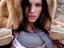 b302011329-eve-mauro-protagonista-in-the-secret-of-botticelli-e-botticelli-murders