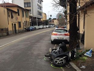 scooter-investe-pedone-in-via-pistoiese
